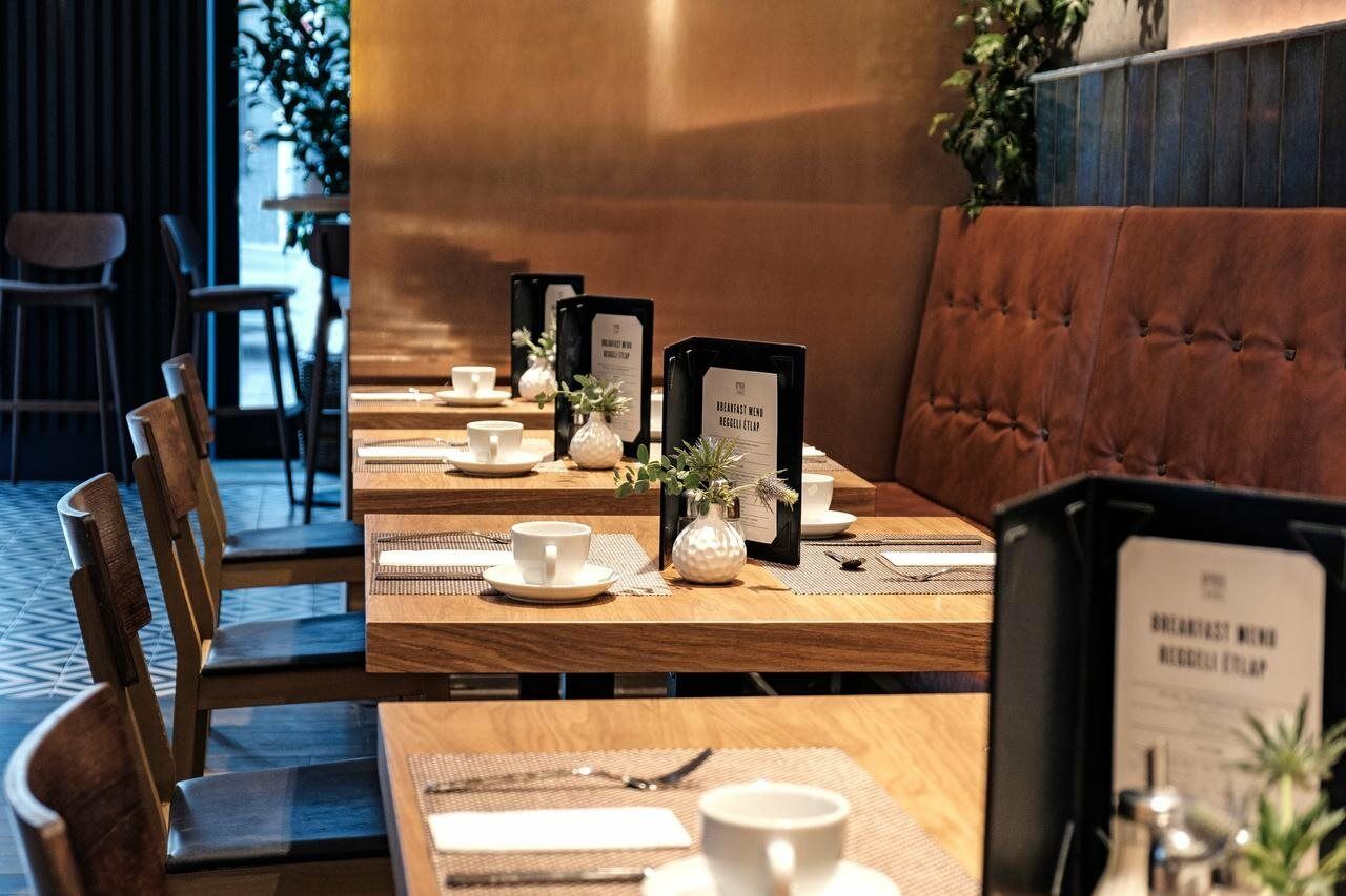 布达佩斯伊贝罗斯塔大酒店 外观 照片